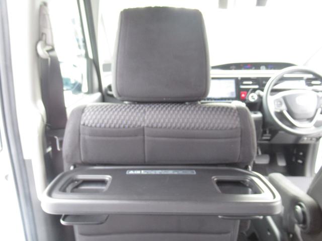 ステップワゴンスパーダ スパーダホンダセンシング 純正9インチナビ 純正ドラレコ前後 純正9インチリア席モニター バックカメラ 両側パワースライドドア わくわくゲート 後席ロールサンシェード パーキングセンサー前 ワンオーナー DVD HDMI(46枚目)