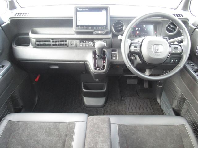 N-BOXカスタム ターボ 弊社元レンタカー 純正8インチナビ 純正ドラレコ前後 両側パワースライドドア パーキングセンサー前後 ブレーキホールド機能付き電子パーキングブレーキ 前席シートヒーター バックカメラ ETC(2枚目)