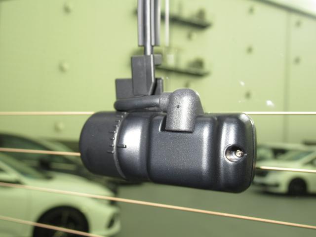 N-BOXカスタム ターボ 弊社元レンタカー 純正8インチナビ 純正ドラレコ前後 両側パワースライドドア パーキングセンサー前後 ブレーキホールド機能付き電子パーキングブレーキ 前席シートヒーター バックカメラ ETC(5枚目)