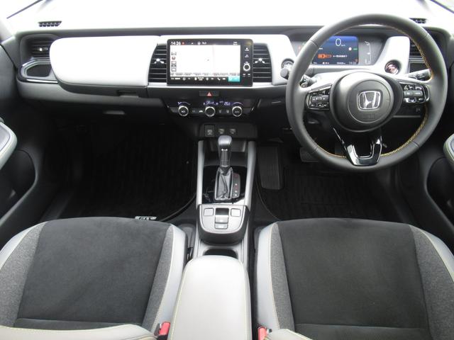 フィット e:HEVRS 純正9インチホンダコネクトナビ 社外ドラレコ前後 バックカメラ ブレーキホールド機能付き電子パーキングブレーキ パーキングセンサー前後 LEDヘッドライト 純正アルミホイール ワンオーナー(3枚目)