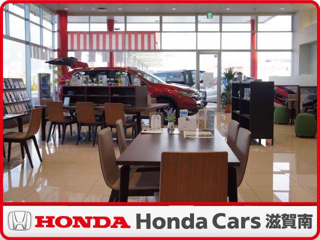 ヴェゼル ｅ：ＨＥＶＸ　いまコレ＋・新品フロアカーペット・Ｈｏｎｄａ　ＣＯＮＮＥＣＴ　ディスプレイ付　ＡＡＣ　１オーナ　スマ－トキ－　誤発進抑制　ＰＷ　リアカメラ　クルコン　ＥＳＣ　ＥＴＣ装備　キーフリー　ＬＥＤヘッドランプ（27枚目）