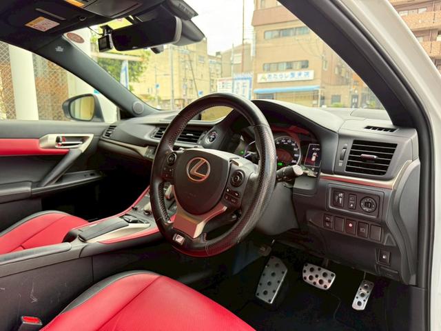 ＣＴ ＣＴ２００ｈ　Ｆスポーツ　★純正ナビ★フルセグＴＶ★Ｒカメラ★赤革★シートヒーター★パワーシート★衝突軽減★レーダークルーズ★レーンキープ★オートハイビーム★ＬＥＤライト★Ｂｌｕｔｏｏｔｈ接続可★ＦＲドラレコ★ＥＴＣ★（12枚目）