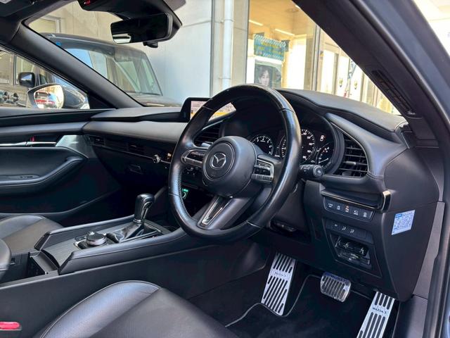 ＭＡＺＤＡ３ファストバック ２０Ｓ　Ｌパッケージ　禁煙★エアロ★革★純ナビＴＶ★ＨＵＤ★ＢＳＭ★全周囲★ＢＯＳＥ★車高調★衝突軽減★レーンキーピング★レーダークルーズ★シートヒーター★ハンドルヒーター★Ｆ席パワーシート★ＥＴＣ★スマートキー２個★（14枚目）