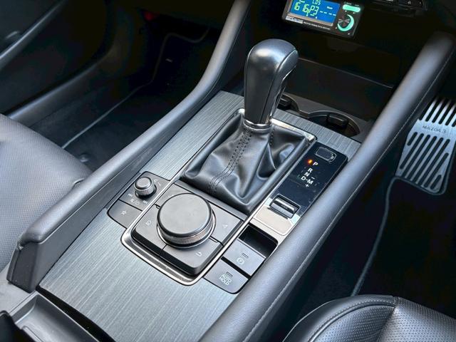 ＭＡＺＤＡ３ファストバック ２０Ｓ　Ｌパッケージ　禁煙★エアロ★革★純ナビＴＶ★ＨＵＤ★ＢＳＭ★全周囲★ＢＯＳＥ★車高調★衝突軽減★レーンキーピング★レーダークルーズ★シートヒーター★ハンドルヒーター★Ｆ席パワーシート★ＥＴＣ★スマートキー２個★（26枚目）