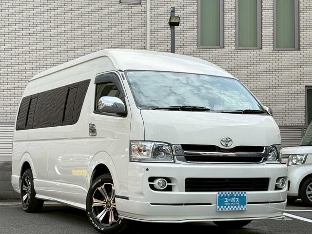 ハイエースワゴン グランドキャビン　１０人乗り★Ｆリップ★Ｓエアロ★Ｒ外バンパー★外テールランプ★ディスプレイオーディオ★Ｒカメラ★片側電動スライドドア★キーレス★社外１７インチＡＷ★ＡＣ１００Ｖ★ＥＴＣ★（8枚目）