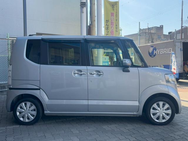 N-BOX G SSパッケージ ユーザー買取★禁煙★純ナビ(VXM-175VFi)★フルセグ★Bカメラ★両側パワースライドドア★FRドラレコ★シートヒーター★ETC★Bluetooth接続可★内外装クリーニング済み★(11枚目)