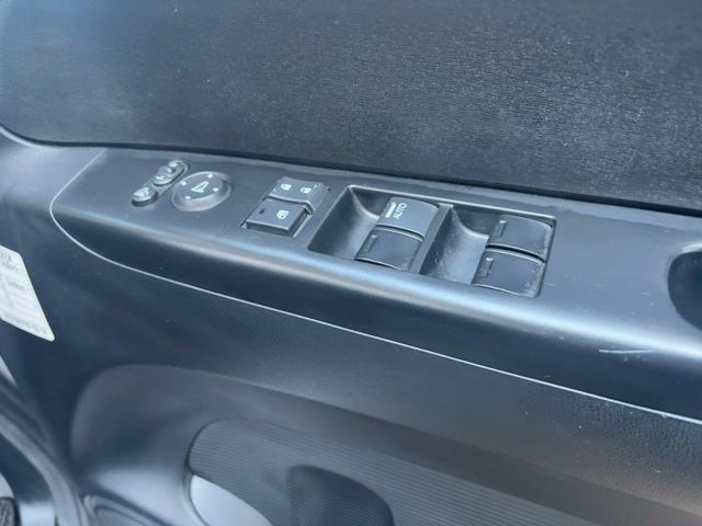 N-BOX G SSパッケージ ユーザー買取★禁煙★純ナビ(VXM-175VFi)★フルセグ★Bカメラ★両側パワースライドドア★FRドラレコ★シートヒーター★ETC★Bluetooth接続可★内外装クリーニング済み★(26枚目)