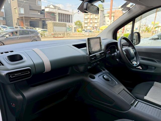 ベルランゴ シャイン　ＸＴＲ　パック　禁煙　専用インテリア　パノラマガラスルーフ　ディスプレイオーディオ　ナビ　フルセグＴＶ　Ｒカメラ　サイドカメラ　ブラインドスポット　衝突軽減　レーンキーピング　クルコン　ＦＲドラレコ　ルーフレール（24枚目）