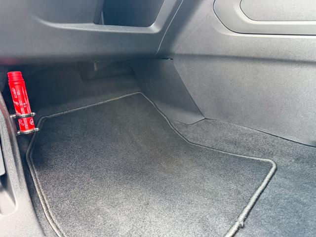 ベルランゴ シャイン　ＸＴＲ　パック　禁煙　専用インテリア　パノラマガラスルーフ　ディスプレイオーディオ　ナビ　フルセグＴＶ　Ｒカメラ　サイドカメラ　ブラインドスポット　衝突軽減　レーンキーピング　クルコン　ＦＲドラレコ　ルーフレール（26枚目）