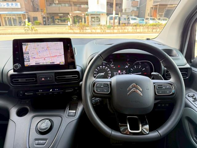 ベルランゴ シャイン　ＸＴＲ　パック　禁煙　専用インテリア　パノラマガラスルーフ　ディスプレイオーディオ　ナビ　フルセグＴＶ　Ｒカメラ　サイドカメラ　ブラインドスポット　衝突軽減　レーンキーピング　クルコン　ＦＲドラレコ　ルーフレール（29枚目）