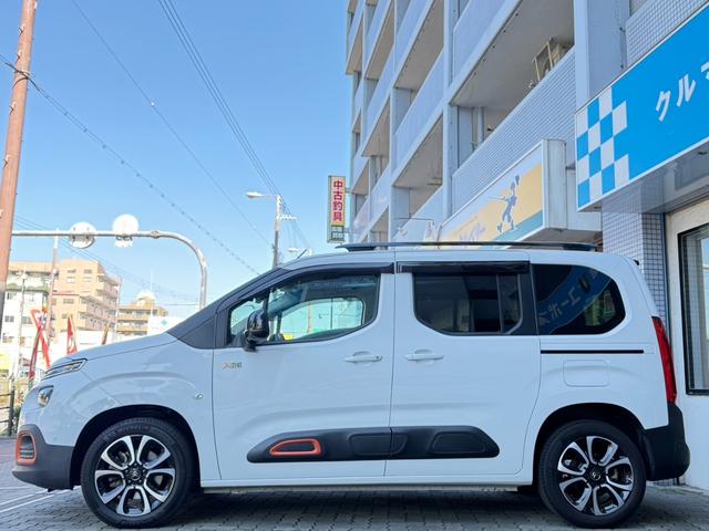 ベルランゴ シャイン　ＸＴＲ　パック　禁煙　専用インテリア　パノラマガラスルーフ　ディスプレイオーディオ　ナビ　フルセグＴＶ　Ｒカメラ　サイドカメラ　ブラインドスポット　衝突軽減　レーンキーピング　クルコン　ＦＲドラレコ　ルーフレール（47枚目）