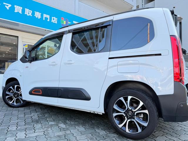 ベルランゴ シャイン　ＸＴＲ　パック　禁煙　専用インテリア　パノラマガラスルーフ　ディスプレイオーディオ　ナビ　フルセグＴＶ　Ｒカメラ　サイドカメラ　ブラインドスポット　衝突軽減　レーンキーピング　クルコン　ＦＲドラレコ　ルーフレール（53枚目）