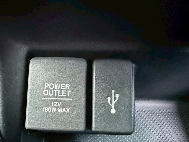 フリード クロスター 禁煙・社外8インチナビ・フルセグTV・フリップダウンモニター・Rカメラ・両側パワースライドドア・シートヒーター・衝突軽減・レーンキープ・レーダークルーズ・ドラレコ・LEDライト・ETC(36枚目)