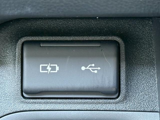 シエンタ Ｚ　禁煙・１０．５型ＤＡ・フルセグＴＶ・全周囲カメラ・Ｒカメラ・両側パワースライドドア・シートヒーター・衝突軽減・レーンキープ・レーダークルーズ・ＢＳＭ・シートヒーター・ハンドルヒーター・ＬＥＤライト（35枚目）