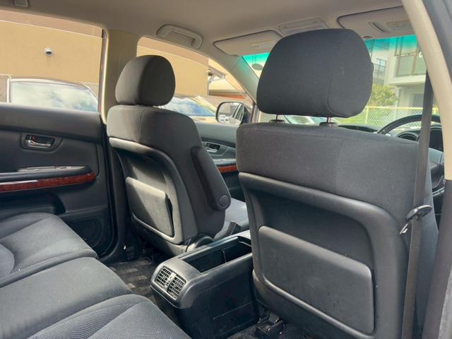 ハリアー ２４０Ｇ　Ｌパッケージリミテッド　・純正ナビ・Ｒカメラ・パワーバックドア・パワーシート・キーレス・ＨＩＤヘッドライト・ＥＴＣ・純正１７インチＡＷ（15枚目）