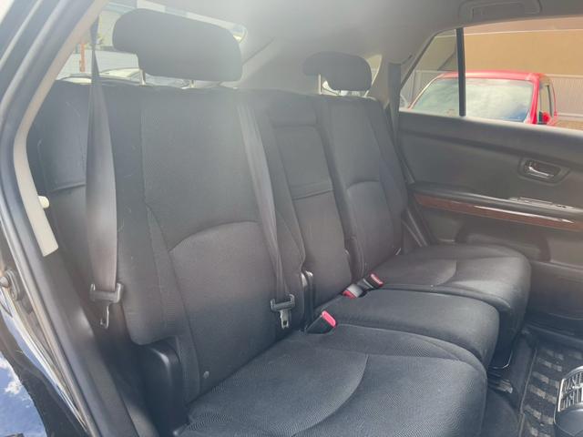 ハリアー ２４０Ｇ　Ｌパッケージリミテッド　・純正ナビ・Ｒカメラ・パワーバックドア・パワーシート・キーレス・ＨＩＤヘッドライト・ＥＴＣ・純正１７インチＡＷ（16枚目）