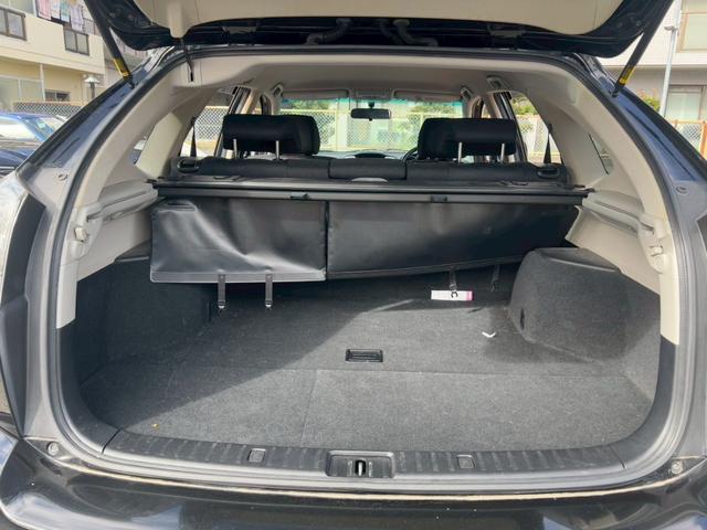 ハリアー ２４０Ｇ　Ｌパッケージリミテッド　・純正ナビ・Ｒカメラ・パワーバックドア・パワーシート・キーレス・ＨＩＤヘッドライト・ＥＴＣ・純正１７インチＡＷ（17枚目）