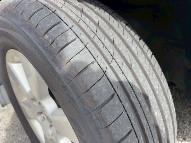 ハリアー ２４０Ｇ　Ｌパッケージリミテッド　・純正ナビ・Ｒカメラ・パワーバックドア・パワーシート・キーレス・ＨＩＤヘッドライト・ＥＴＣ・純正１７インチＡＷ（46枚目）