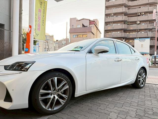 弊社は画像修正を行っておりません！写真も多く撮影し遠保のお客様でもご安心して頂けるように心がけております☆彡クリーニングも仕上げ業者様に依頼を行い最終チェックを行い使用感を極力無くすようにしております