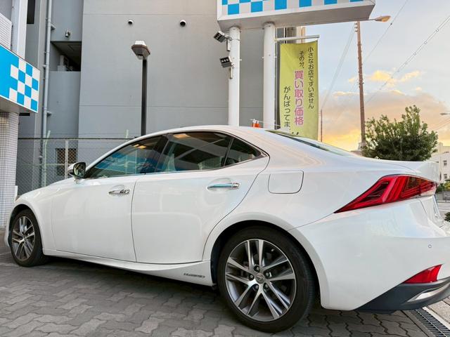 弊社は画像修正を行っておりません！写真も多く撮影し遠保のお客様でもご安心して頂けるように心がけております☆彡クリーニングも仕上げ業者様に依頼を行い最終チェックを行い使用感を極力無くすようにしております