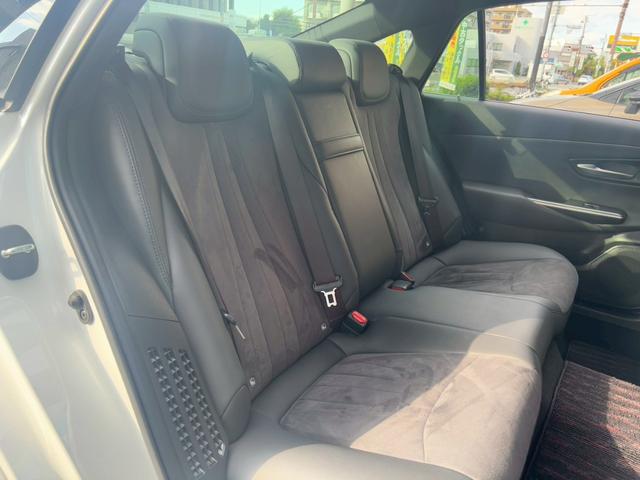 クラウンハイブリッド Ｓ　純正ナビ・フルセグＴＶ・全周囲モニター・Ｒカメラ・ブラインドスポット・衝突軽減・レーダークルーズ・ハンドルヒーター・パワーシート・シートヒーター・コンビシート・ＬＥＤライト・ＥＴＣ（15枚目）