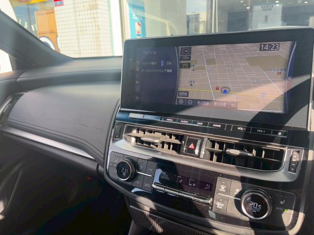 クラウンハイブリッド Ｓ　純正ナビ・フルセグＴＶ・全周囲モニター・Ｒカメラ・ブラインドスポット・衝突軽減・レーダークルーズ・ハンドルヒーター・パワーシート・シートヒーター・コンビシート・ＬＥＤライト・ＥＴＣ（23枚目）
