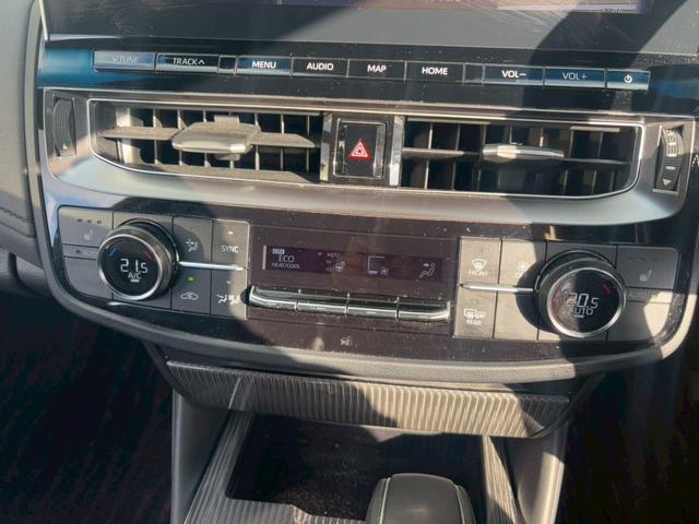 クラウンハイブリッド Ｓ　純正ナビ・フルセグＴＶ・全周囲モニター・Ｒカメラ・ブラインドスポット・衝突軽減・レーダークルーズ・ハンドルヒーター・パワーシート・シートヒーター・コンビシート・ＬＥＤライト・ＥＴＣ（27枚目）