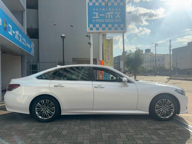 クラウンハイブリッド Ｓ　純正ナビ・フルセグＴＶ・全周囲モニター・Ｒカメラ・ブラインドスポット・衝突軽減・レーダークルーズ・ハンドルヒーター・パワーシート・シートヒーター・コンビシート・ＬＥＤライト・ＥＴＣ（41枚目）