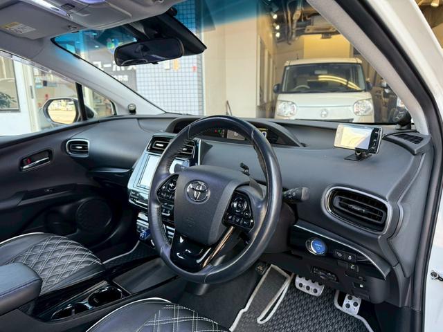 プリウスＰＨＶ Ｓセーフティプラス　モデリスタエアロ・ローダウン・８インチナビ・フルセグＴＶ・Ｒカメラ・衝突軽減・レーダークルーズ・パーキングアシスト・ドラレコ・ハンドルヒーター・シートヒーター・ＬＥＤライト・オートハイビーム・ＥＴＣ（13枚目）