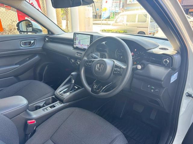 ヴェゼル Ｇ　９インチナビ（ＶＸＵ－２５ＶＺｉ）・フルセグＴＶ・Ｒカメラ・ホンダセンシング・ＬＥＤライト・スマートキー・ＥＴＣ・スマートキー２個・レーダークルーズ（11枚目）