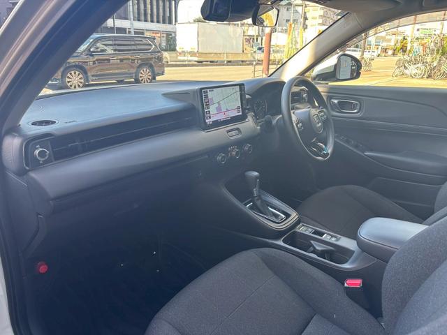 ヴェゼル Ｇ　９インチナビ（ＶＸＵ－２５ＶＺｉ）・フルセグＴＶ・Ｒカメラ・ホンダセンシング・ＬＥＤライト・スマートキー・ＥＴＣ・スマートキー２個・レーダークルーズ（21枚目）