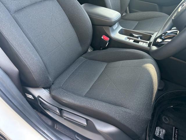 ヴェゼル Ｇ　９インチナビ（ＶＸＵ－２５ＶＺｉ）・フルセグＴＶ・Ｒカメラ・ホンダセンシング・ＬＥＤライト・スマートキー・ＥＴＣ・スマートキー２個・レーダークルーズ（47枚目）