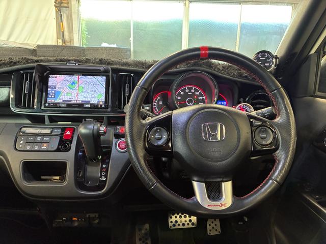 N-ONE モデューロX ユーザー買取・禁煙・社外ナビ・フルセグテレビ・クルーズコントロール・ブーストメーター・外Fスポイラー・外足回り・パドルシフト・コンビシート・ETC・外15インチアルミホイール・内外装クリーニング済み(18枚目)