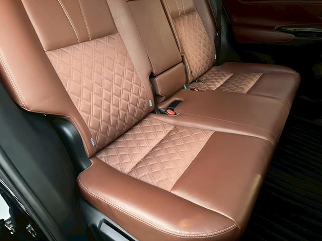 ハリアー プログレス　メーカーナビ・フルセグＴＶ・ＪＢＬ全周囲・モデリスタエアロ（ＦＳＲ）・パノラマＳＲ・コンビシート・パワーシート・パワーバックドア・ＬＥＤライト・スマートキーレーダークルーズ・セーフティーセンス・ＥＴＣ（54枚目）