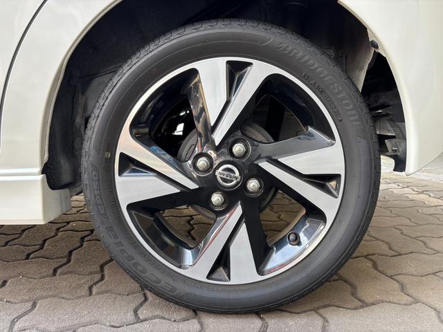 デイズ ハイウェイスター　Ｇターボ　純正オーディオ・アラウンドビューモニター・Ｒカメラ・エマージェンシーブレーキ・レーンキープ・スマートキー・プッシュスタート・ＥＴＣ（50枚目）