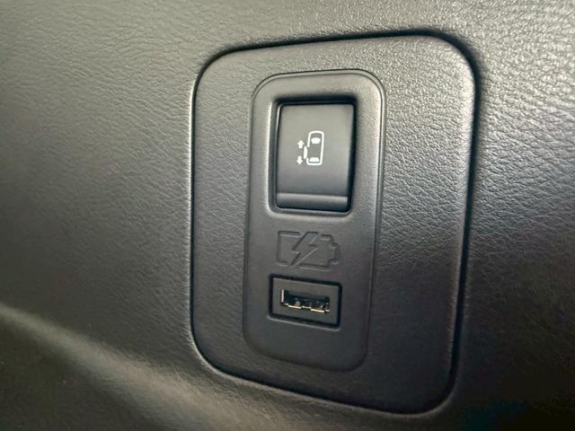 セレナ e-パワー ハイウェイスターV ・禁煙・純正10インチナビ・フリップダウン・フルセグTV・アラウンドビューモニター・Rカメラ・インテリジェントルームミラー・プロパイロット・両側電動スライドドア・スマートキー2個・LEDライト・ETC(24枚目)