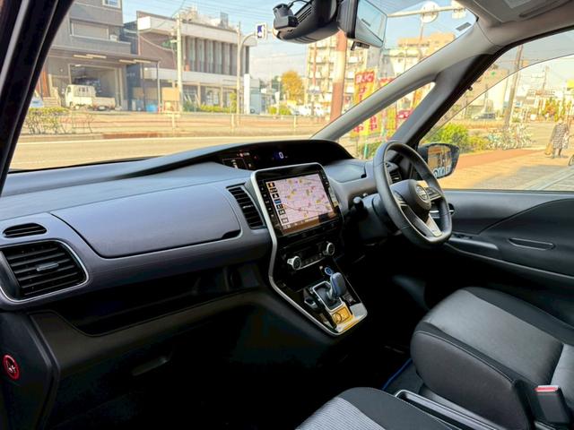 セレナ e-パワー ハイウェイスターV ・禁煙・純正10インチナビ・フリップダウン・フルセグTV・アラウンドビューモニター・Rカメラ・インテリジェントルームミラー・プロパイロット・両側電動スライドドア・スマートキー2個・LEDライト・ETC(28枚目)