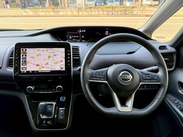 セレナ e-パワー ハイウェイスターV ・禁煙・純正10インチナビ・フリップダウン・フルセグTV・アラウンドビューモニター・Rカメラ・インテリジェントルームミラー・プロパイロット・両側電動スライドドア・スマートキー2個・LEDライト・ETC(32枚目)