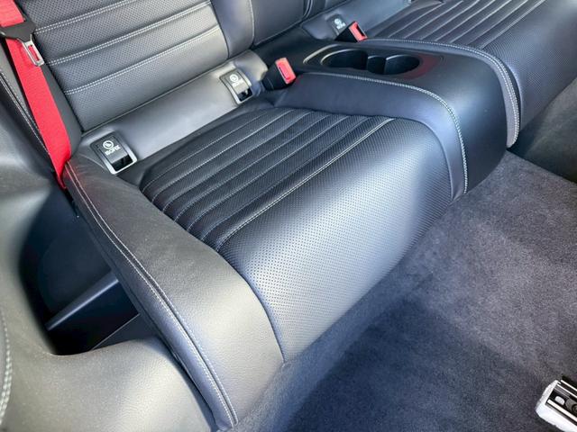 Cクラス C43 4マチッククーペ ・禁煙・ブルメスター・メーカーナビ・フルセグTV・Rカメラ・黒革・シートヒーター・パワーシート・HUD・ブラインドスポット・衝突軽減・レーダークルーズ・パワートランク・LEDライト・ETC(54枚目)