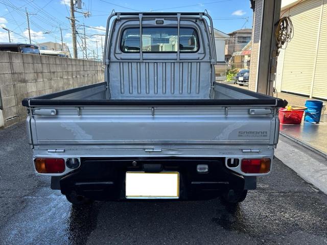サンバートラック ＴＢ　４ＷＤ　　　　５速　　エアコン（3枚目）
