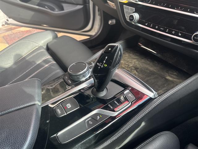 5シリーズ 523d Mスポーツ(10枚目)