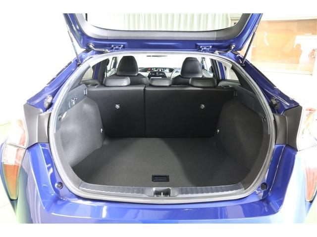 プリウス Aプレミアム 革シート フルセグ メモリーナビ DVD再生 ミュージックプレイヤー接続可 バックカメラ 衝突被害軽減システム ETC ドラレコ LEDヘッドランプ ワンオーナー(17枚目)