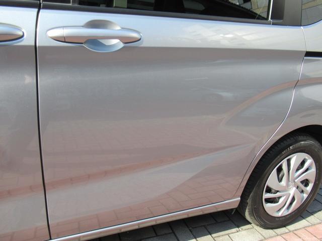 フリード 　ホンダセンシング　２列目リフトＵＰシート　福祉車両　純正ナビ　バックカメラ　ＬＥＤヘッドライト　アダプティブクルーズ　１オーナー　禁煙車　記録簿　前後ドラレコ　追突軽減ブレーキ　レーンキープ　４人乗（34枚目）