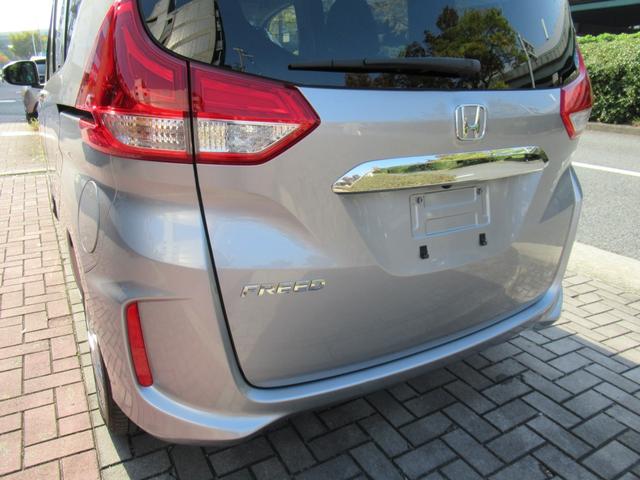 フリード 　ホンダセンシング　２列目リフトＵＰシート　福祉車両　純正ナビ　バックカメラ　ＬＥＤヘッドライト　アダプティブクルーズ　１オーナー　禁煙車　記録簿　前後ドラレコ　追突軽減ブレーキ　レーンキープ　４人乗（36枚目）