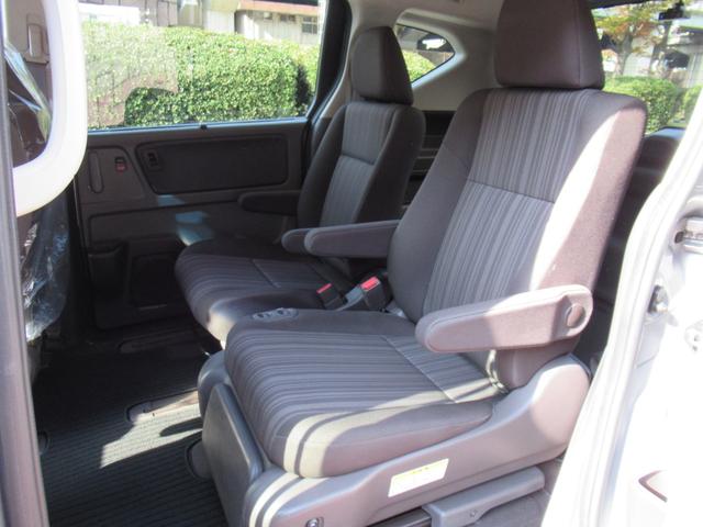 フリード 　ホンダセンシング　２列目リフトＵＰシート　福祉車両　純正ナビ　バックカメラ　ＬＥＤヘッドライト　アダプティブクルーズ　１オーナー　禁煙車　記録簿　前後ドラレコ　追突軽減ブレーキ　レーンキープ　４人乗（49枚目）