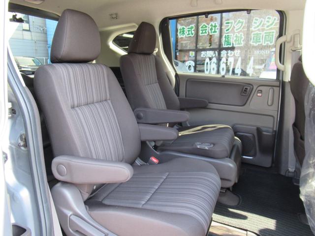 フリード 　ホンダセンシング　２列目リフトＵＰシート　福祉車両　純正ナビ　バックカメラ　ＬＥＤヘッドライト　アダプティブクルーズ　１オーナー　禁煙車　記録簿　前後ドラレコ　追突軽減ブレーキ　レーンキープ　４人乗（57枚目）