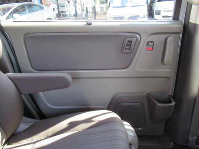 フリード 　ホンダセンシング　２列目リフトＵＰシート　福祉車両　純正ナビ　バックカメラ　ＬＥＤヘッドライト　アダプティブクルーズ　１オーナー　禁煙車　記録簿　前後ドラレコ　追突軽減ブレーキ　レーンキープ　４人乗（59枚目）