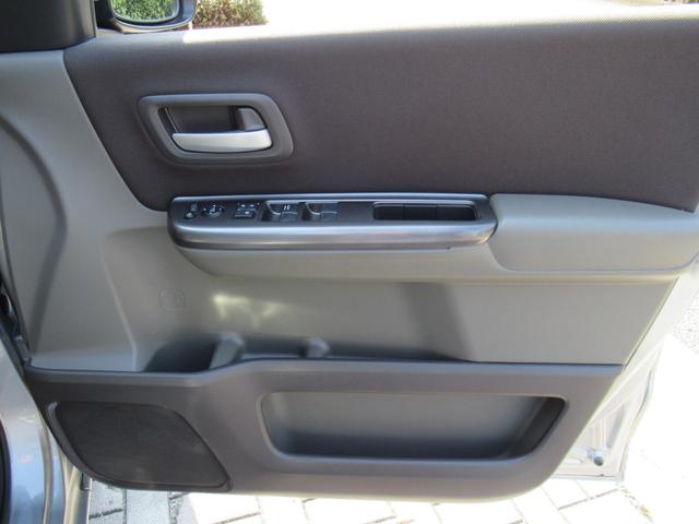 フリード 　ホンダセンシング　２列目リフトＵＰシート　福祉車両　純正ナビ　バックカメラ　ＬＥＤヘッドライト　アダプティブクルーズ　１オーナー　禁煙車　記録簿　前後ドラレコ　追突軽減ブレーキ　レーンキープ　４人乗（62枚目）