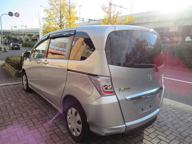 フリード Ｇ　車イス移動車　福祉車両　電動ウィンチリモコン付　禁煙車　アルミスロープ　左側Ｐスライドドア　キーレスキー　イクリプスメモリーナビ　フロントコーナーセンサー　オートＨＩＤヘッドライト　ＥＴＣ　バックＣ（31枚目）