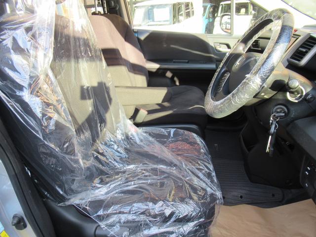 フリード Ｇ　車イス移動車　福祉車両　電動ウィンチリモコン付　禁煙車　アルミスロープ　左側Ｐスライドドア　キーレスキー　イクリプスメモリーナビ　フロントコーナーセンサー　オートＨＩＤヘッドライト　ＥＴＣ　バックＣ（67枚目）